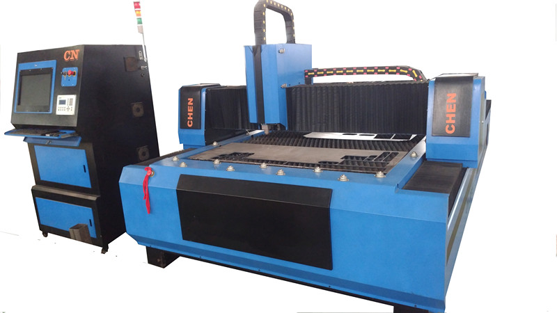1530 China Metal CNC Fiber Laser Cutting Machine for sale with good price